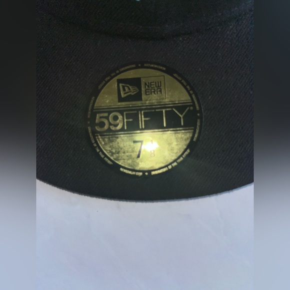 New Era - Marlons Fitted Cap - Picture 3 of 5